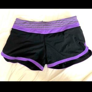 Black & Purple Lululemon Workout Shorts, 8